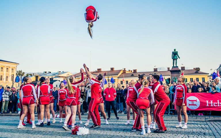 Salainen puutarha Senaatintorilla Taiteiden yönä 2017